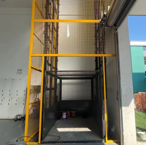 信州导轨式升降机助力物流园破解运输难题